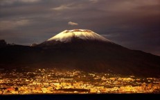 Esto es lo que hace que el Monte Vesubio sea uno de los volcanes más peligrosos del mundo