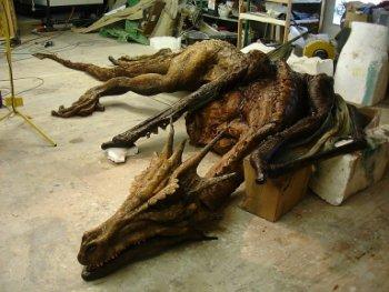 Archaeologists are unable to believe their eyes after discovering an intriguing fossil of a dragon in China.